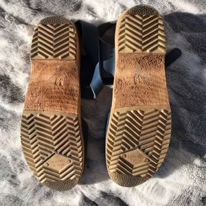 skansen strut leather clog